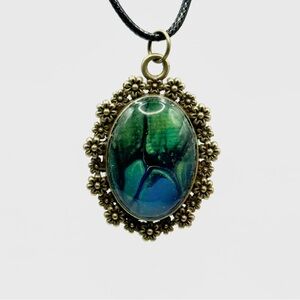 Elegant Green and Blue Floral Pendant Necklace